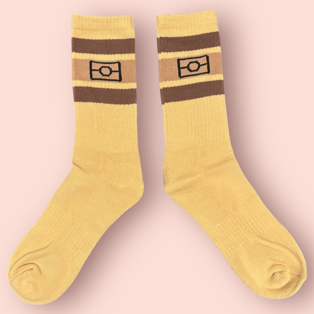Cotton Aboriginal flag socks - Caramel