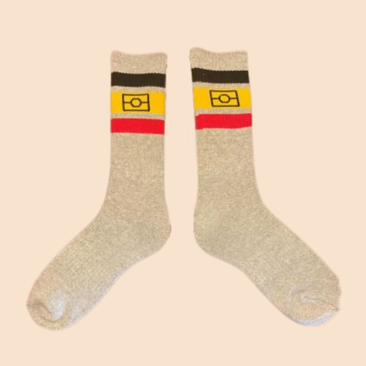 Cotton Aboriginal flag socks - Light Grey